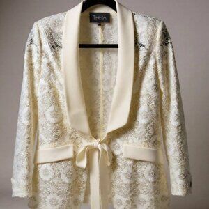 THEIA Cream Lace Blazer & Shorts Set – Size 6